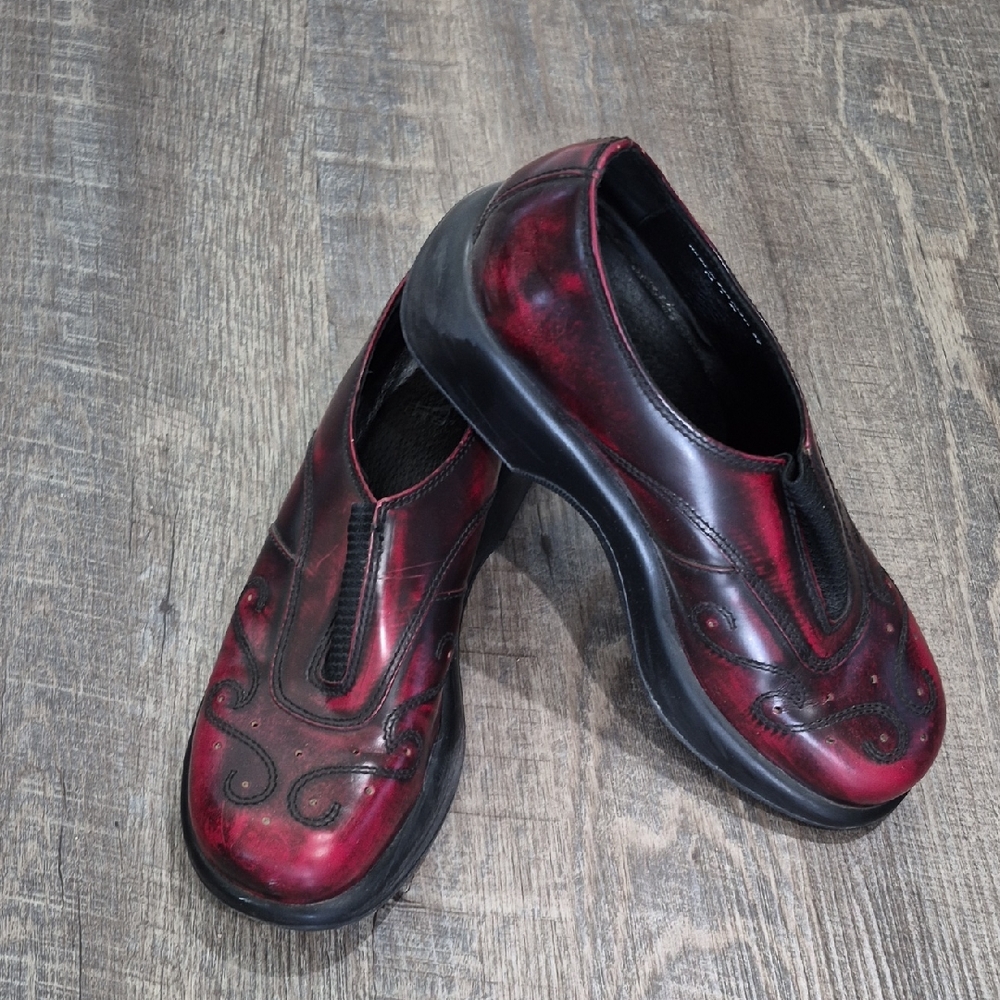 Dansko Women's Cordovan Burgundy Leather Slip-Ons. RARE